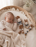 Ivar - presentkit stickad beige kanin