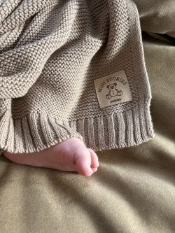 Stickad bomullsfilt - beige